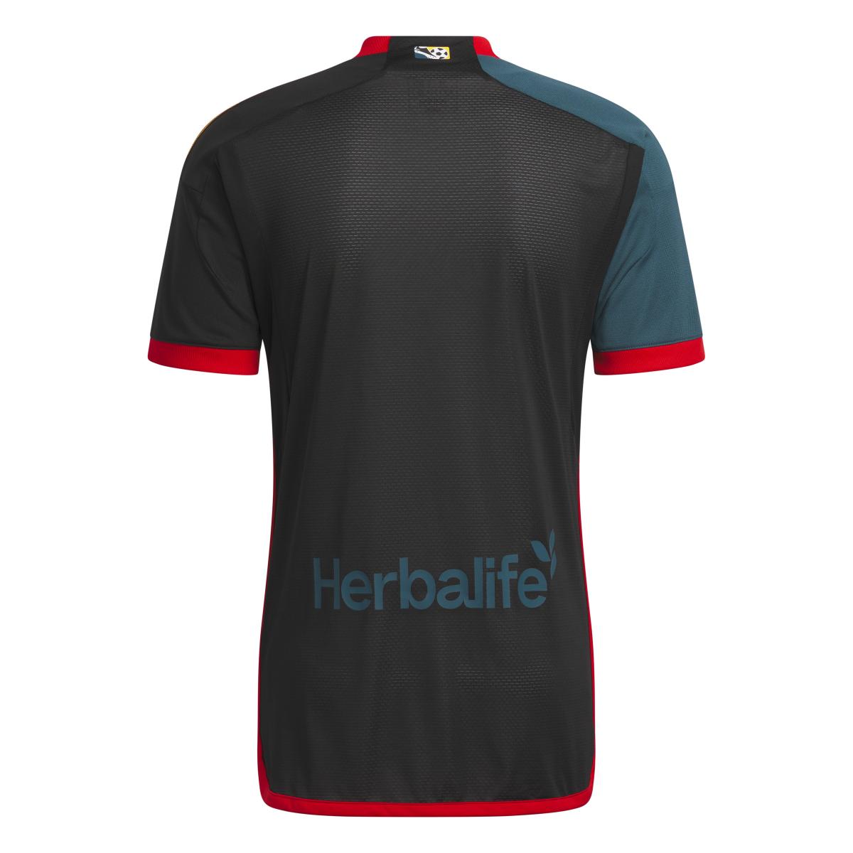 product/a/d/adidas_it6186_3_apparel_photography_back_center_view_white.jpg