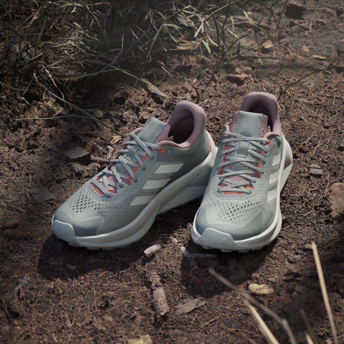 product/a/d/adidas_ji1290_18_footwear_photography_heromrktng_view_5-nw091625.jpg
