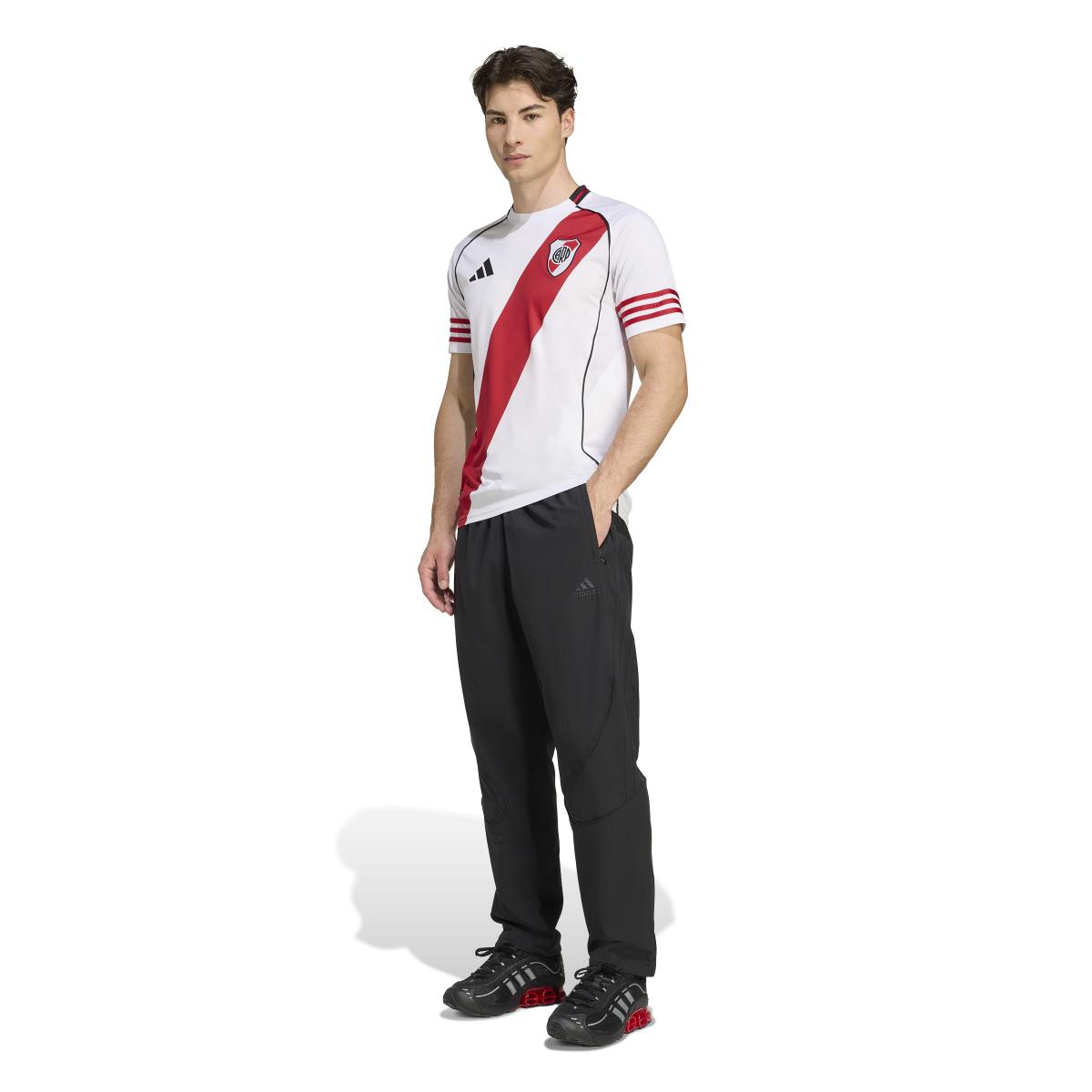 product/a/d/adidas_ji7073_6_apparel_on_model_standard_outfit_view_white.jpg