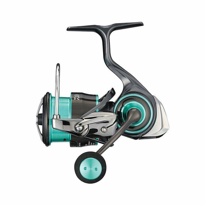 product/d/a/daiwa_emeair21lt2500xh_noir-bleu_1.jpg
