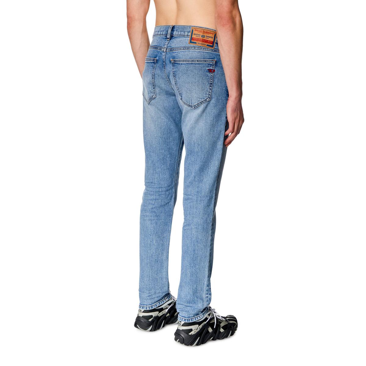 product/d/i/diesel_a03558-0claf-01-32_blue_3.jpg