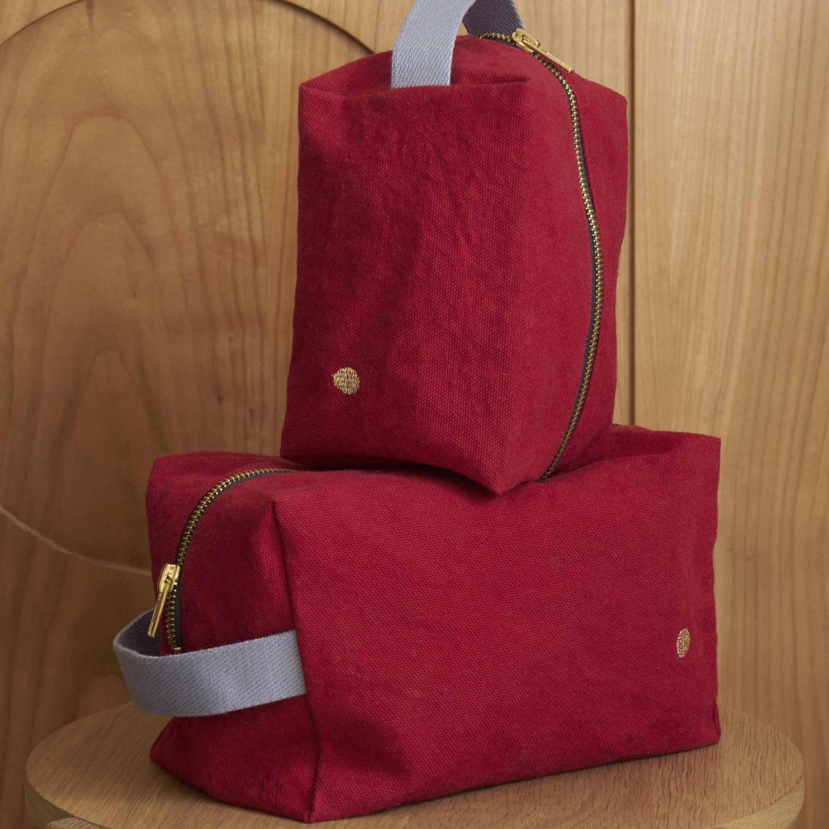 product/l/a/la-cerise-sur-le-gateau_3000640000_cherry-rouge_3.jpg