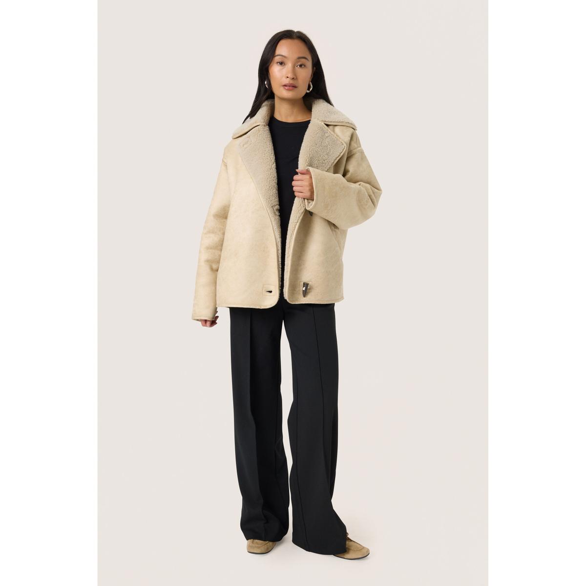 product/s/o/soaked-in-luxury_30408254-130404_5.jpg