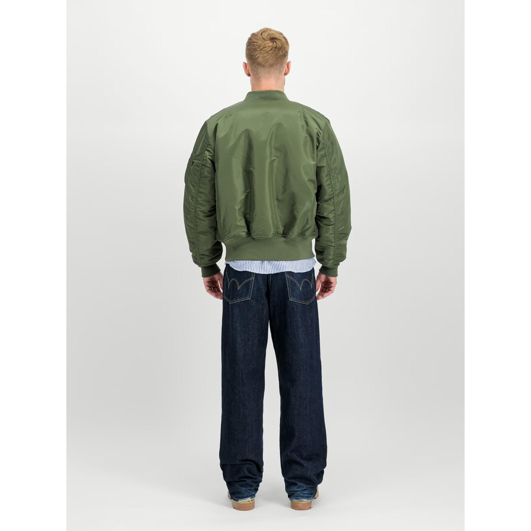 product/2/0/2025_10_alpha-industries_100101-01_3.jpg