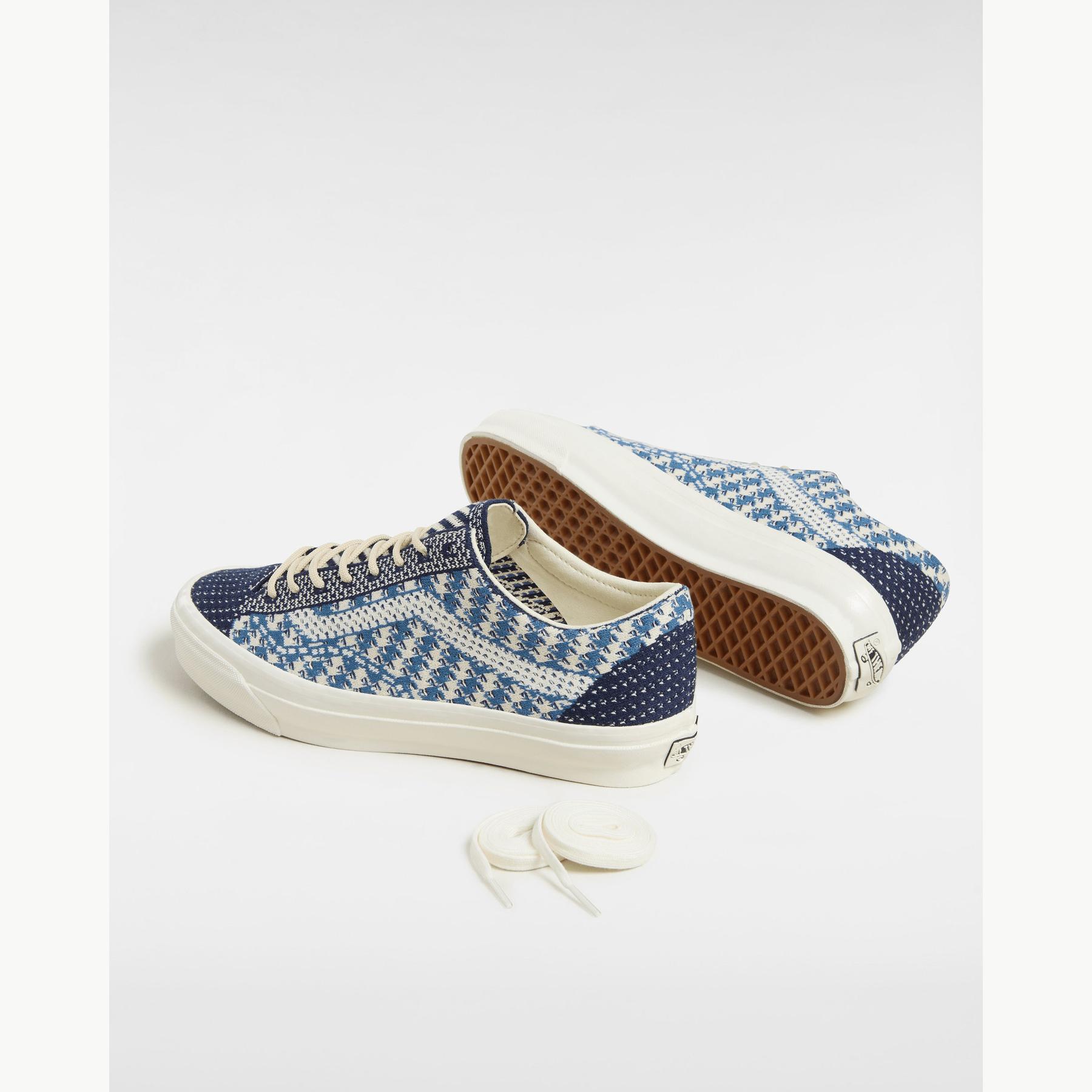 product/2/0/2025_10_vans_vn000d8hebr_3.jpg