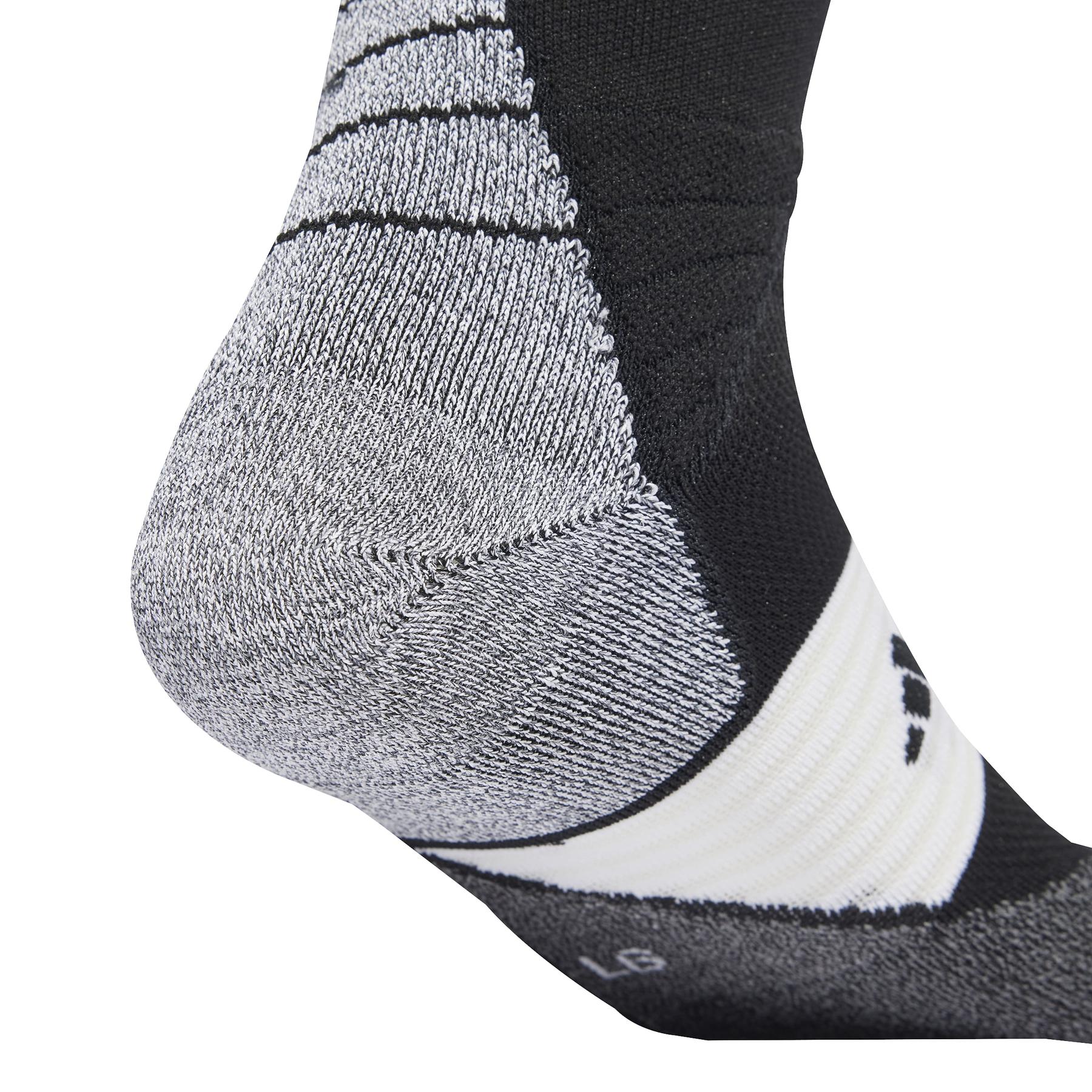 product/2/0/2025_adidas_jd6028_4_hardware_photography_detail_view_2_white.jpg