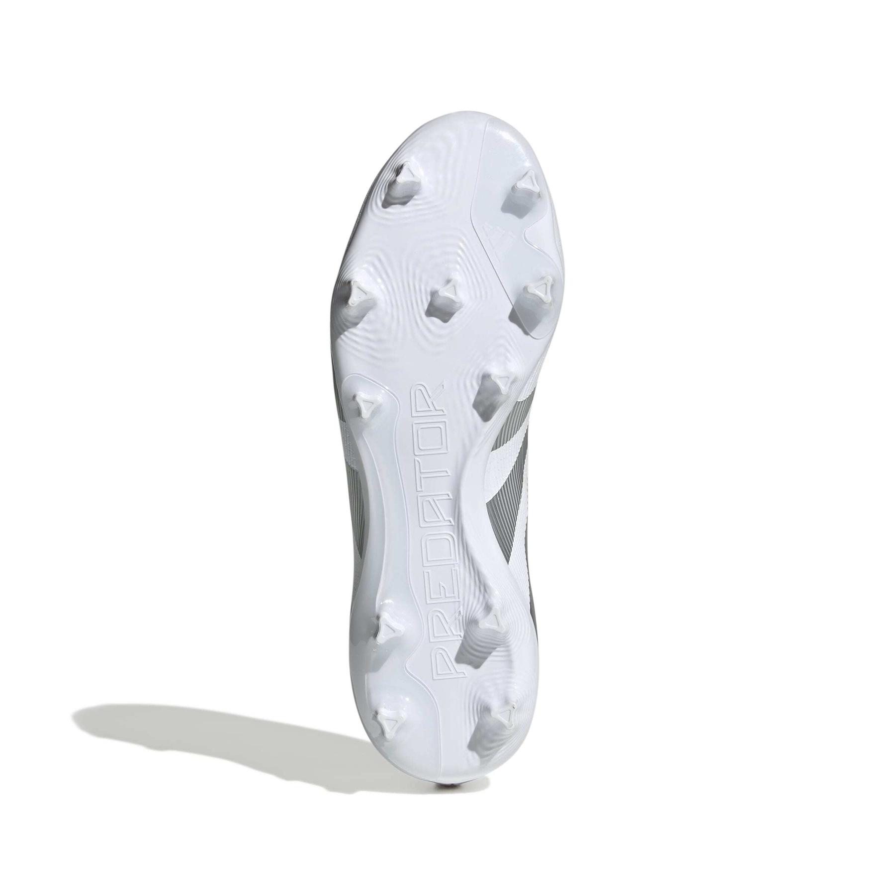 product/a/d/adidas_id3860_3_footwear_photography_bottom_view_white-nw091625.jpg