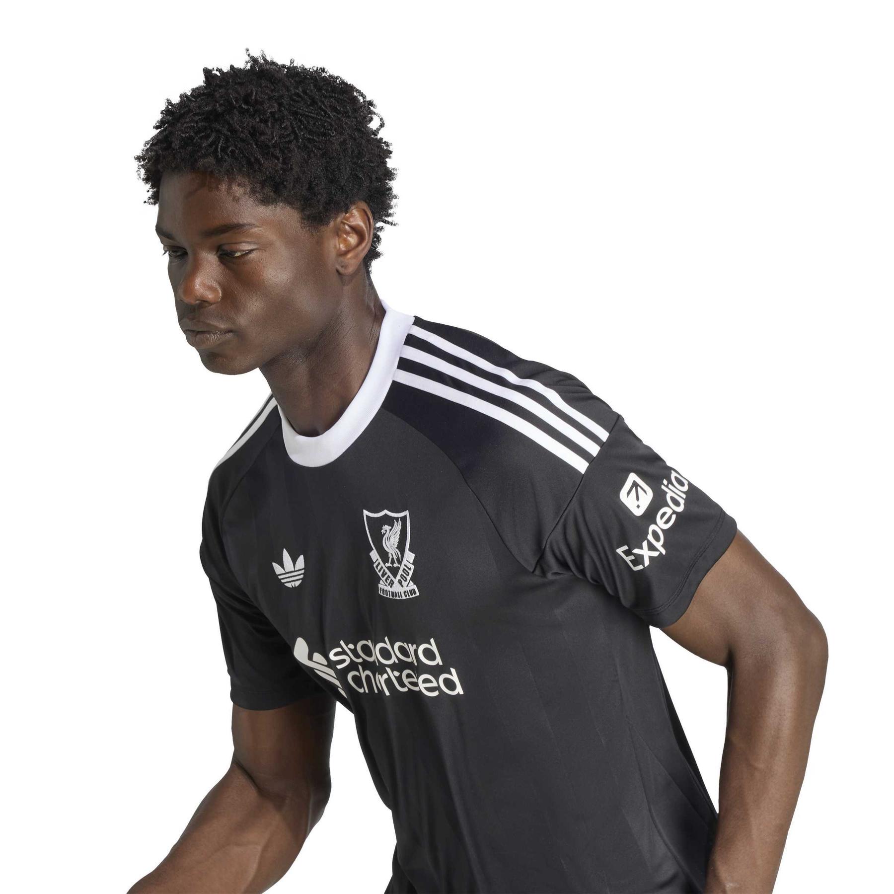 product/a/d/adidas_jv6477_8_apparel_on_model_detail_view_2_white.jpg