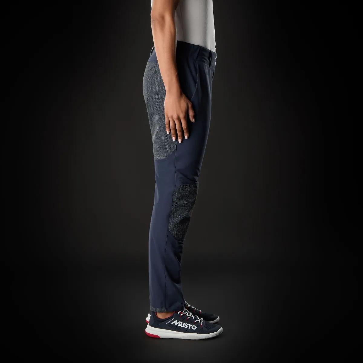product/m/u/musto-82435-598-true-navy-4.jpg