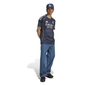 product/2/0/2025_adidas_jj4182_5_apparel_on_model_walking_view_white.jpg