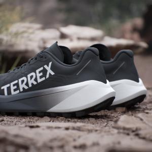 product/a/d/adidas_ie0813_23_footwear_photography_heromrktng_view_10.jpg