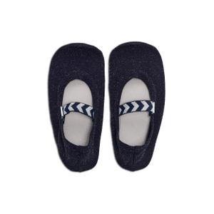 204865-1009-gymnastics-shoes-hummel-black-iris