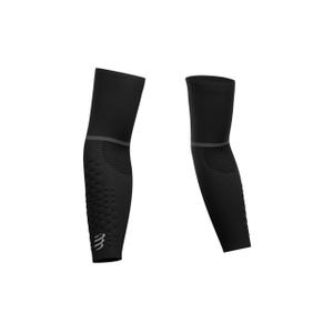 su00008b-compression-arm-sleeves-compressport-armforce-ultralight-black-white