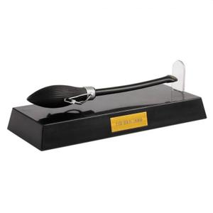5055394013117-pen-wow-stuff-harry-potter-nimbus-2001-levitating-broomstick-black-15x19x10-cm